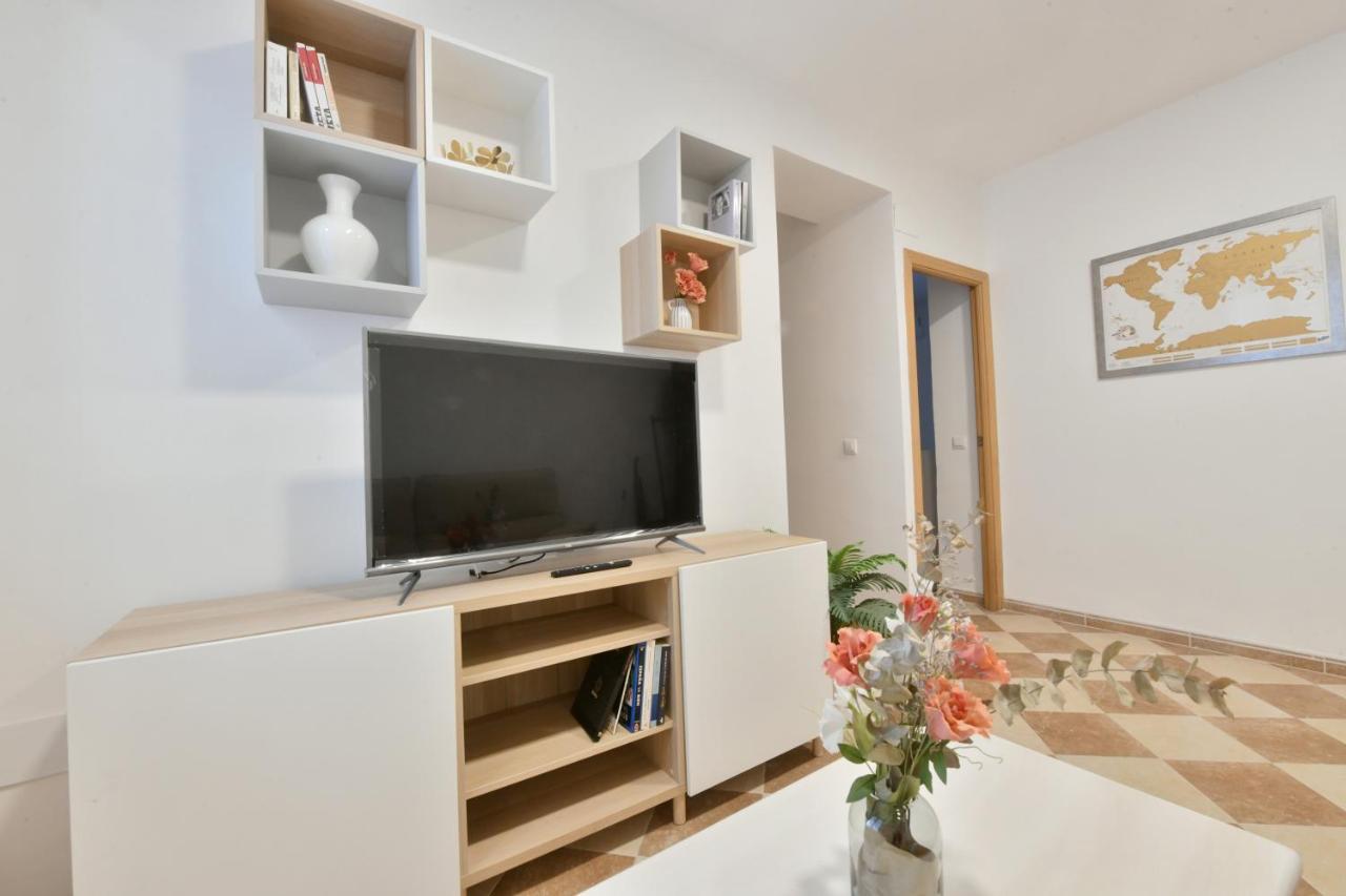 Ms4 Apartamentos Nervion Para 4 Personas Seville Exterior photo